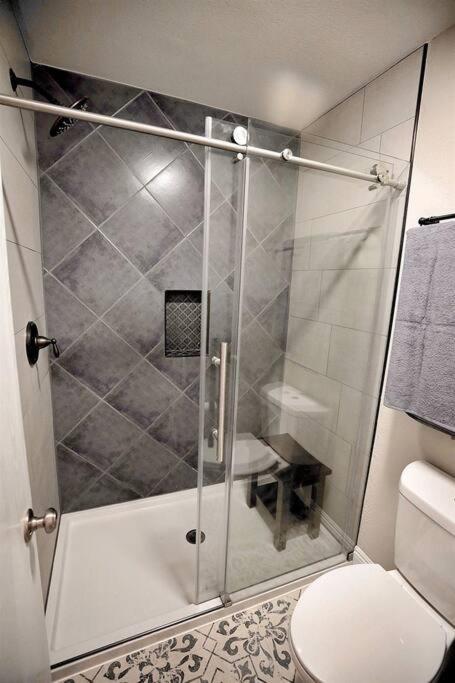 Appartement Rustic Modern - Close To Village - Sleeps 10 *