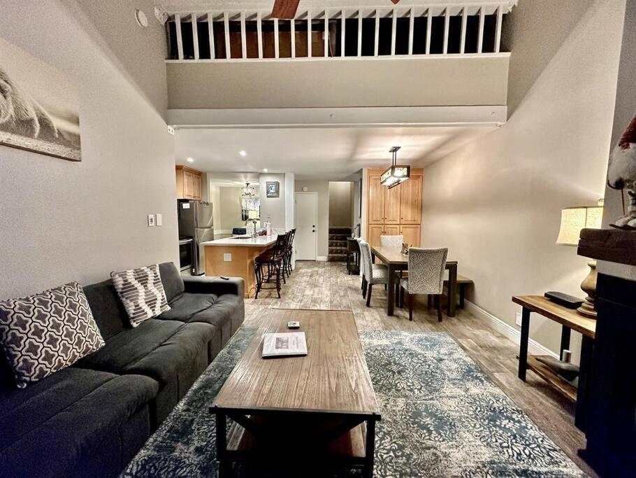Rustic Modern - Close To Village - Sleeps 10 * Mammoth Lakes
